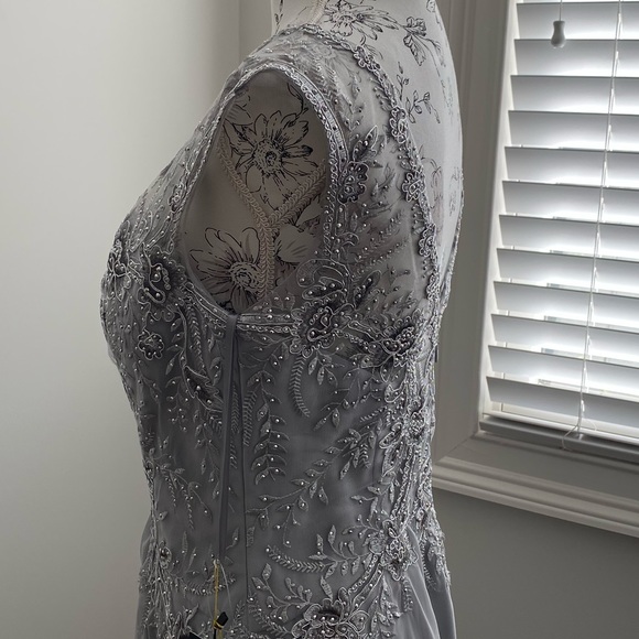 Madeline Gardner New York MOB Maxi Dress🔥 NWT 🔥 - Picture 5 of 11